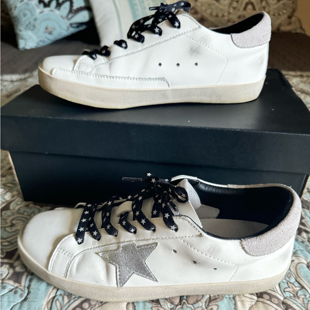 White sneakers 9-9.5